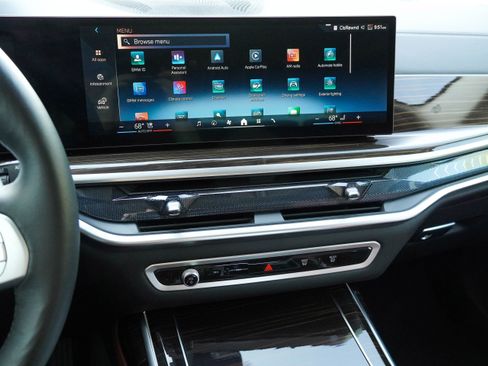 Used 2026 BMW X7 xDrive40i image 24