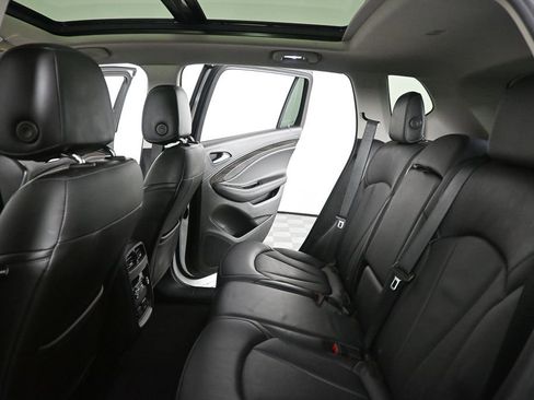 Used 2019 Buick Envision Essence image 18