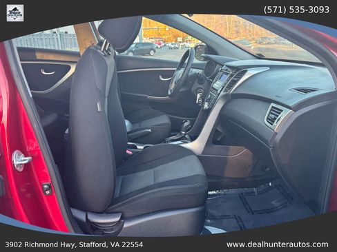 Used 2016 Hyundai Elantra GT FWD image 16