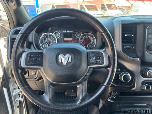 Used 2022 RAM 3500 Tradesman image 21