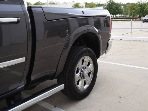 Used 2018 RAM 2500 Laramie w/ Convenience Group AWD/4WD image 12