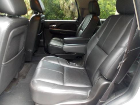 Used 2013 Chevrolet Tahoe LT w/ All-Star Edition RWD image 4