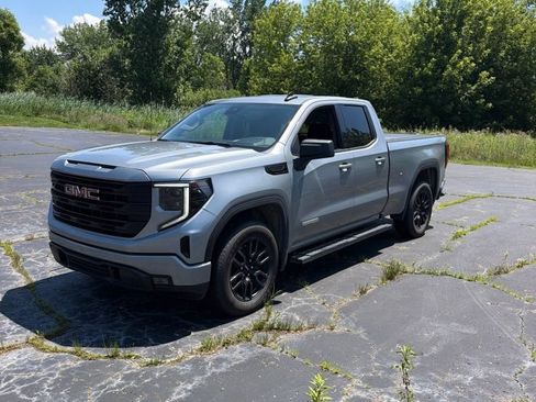 Used 2024 GMC Sierra 1500 Elevation AWD/4WD image 2