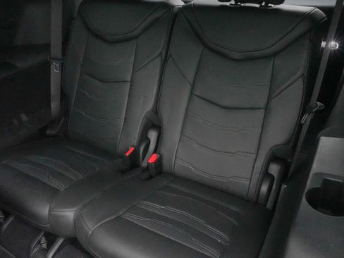 Used 2023 Cadillac XT6 Sport w/ Platinum Package image 31