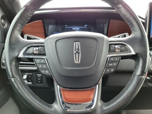 Used 2024 Lincoln Navigator Reserve AWD/4WD image 10