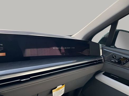 New 2026 Cadillac Escalade IQ Luxury 1 image 35