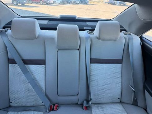 Used 2012 Toyota Camry LE image 11