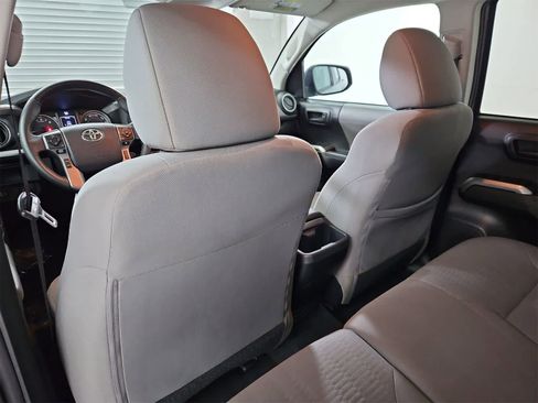 Used 2019 Toyota Tacoma SR5 image 18