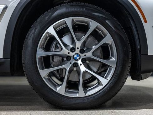 Used 2026 BMW X5 xDrive40i AWD/4WD image 19