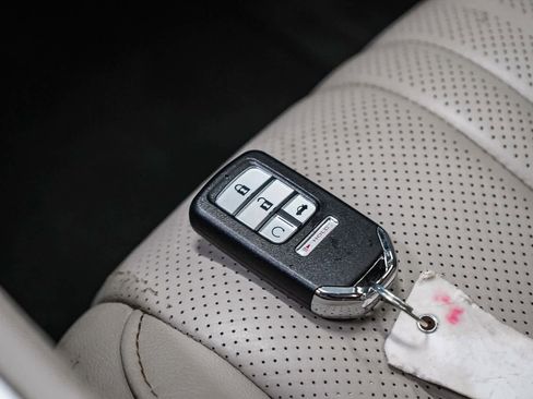 Used 2022 Honda Accord EX-L image 27