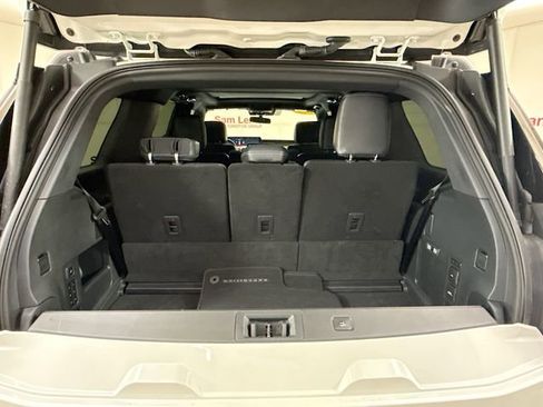 Used 2025 Ford Expedition Platinum w/ Stealth Appearance Package AWD/4WD image 28