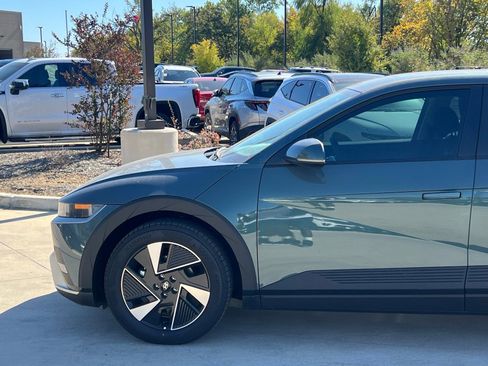 New 2026 Hyundai Ioniq 5 SE image 7