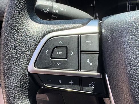 Used 2026 Toyota Grand Highlander FWD image 27