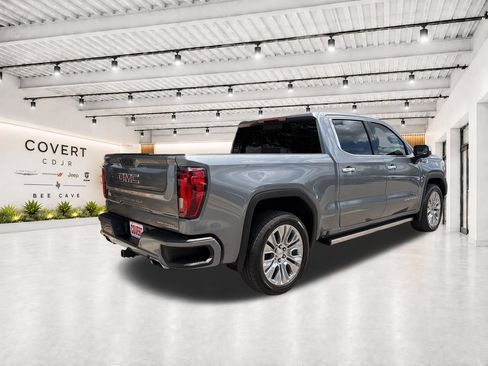 Used 2022 GMC Sierra 1500 Denali w/ Denali Premium Package AWD/4WD image 11