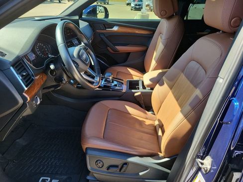 Used 2022 Audi Q5 2.0T Premium w/ Convenience Package image 19