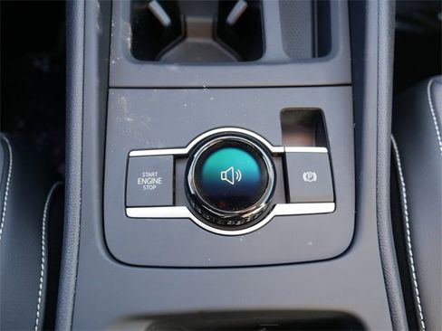 New 2026 Volkswagen Tiguan SE image 11