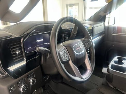 Used 2024 GMC Sierra 1500 SLE w/ Preferred Package AWD/4WD image 14