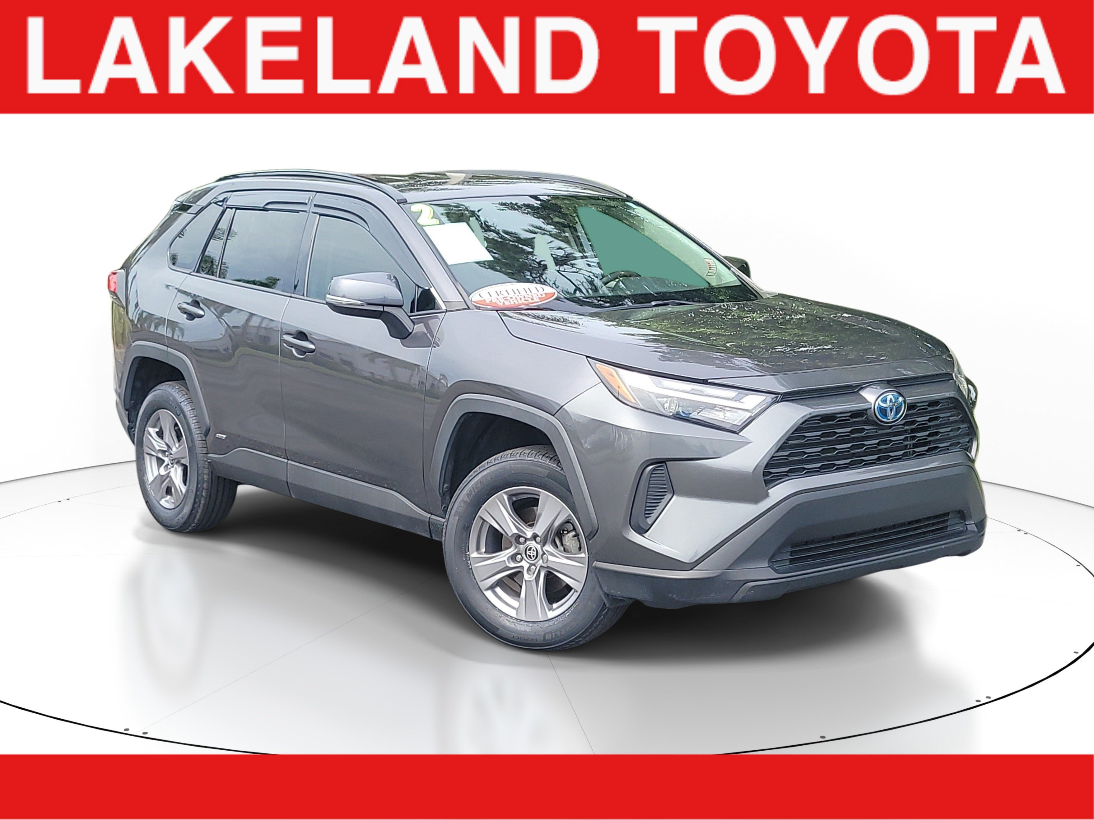 Used 2022 Toyota RAV4 XLE AWD/4WD image 1