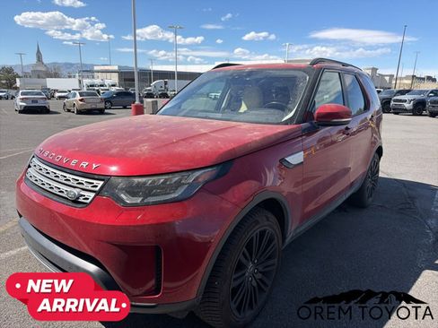 Used 2017 Land Rover Discovery HSE image 12