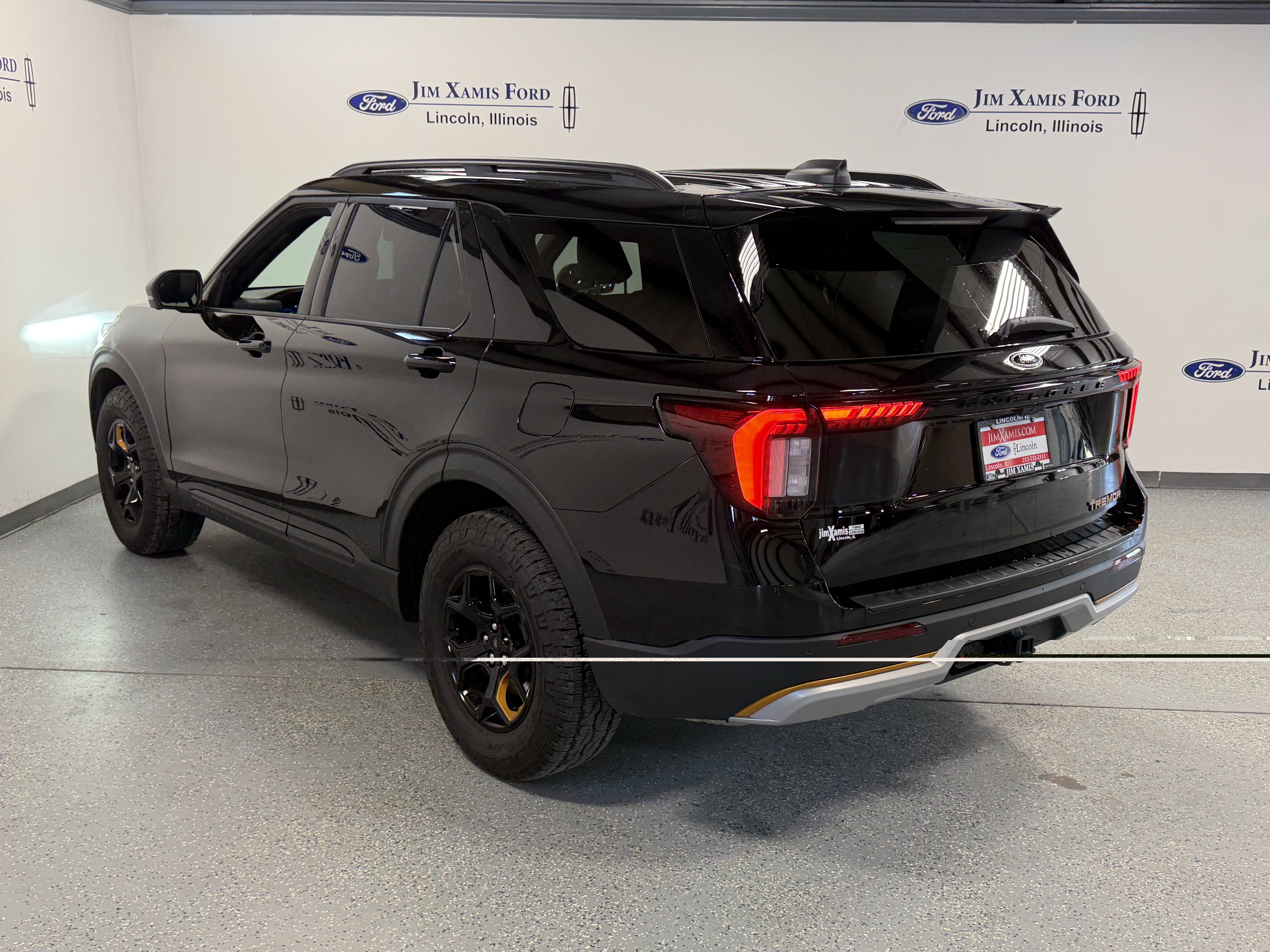 Used 2026 Ford Explorer Tremor w/ Tremor Ultimate Package AWD/4WD image 35
