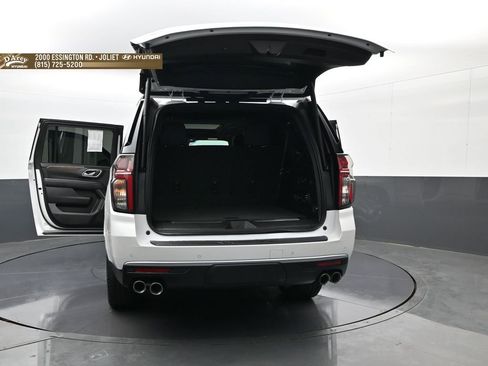 Used 2024 Chevrolet Suburban High Country AWD/4WD image 33