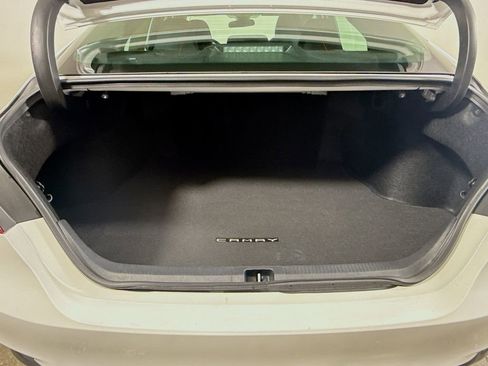 Used 2018 Toyota Camry LE FWD image 23