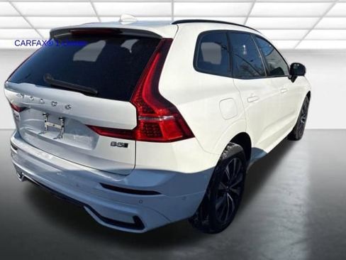 Certified 2023 Volvo XC60 B5 Plus w/ Climate Package image 3