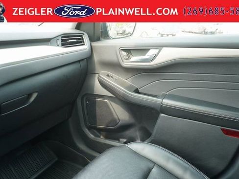 Used 2022 Ford Escape SEL AWD/4WD image 31
