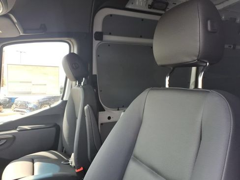 Used 2026 Mercedes-Benz Sprinter 2500 image 13