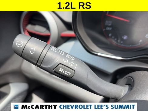 Used 2025 Chevrolet Trax RS w/ Driver Confidence Package FWD image 23