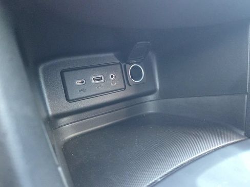 Used 2020 Chevrolet Equinox LT w/ Sport Edition FWD image 44