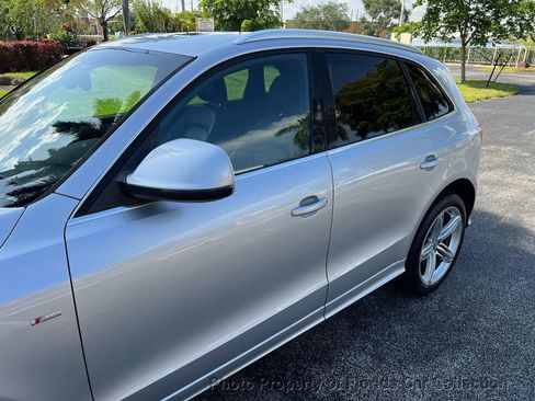 Used 2012 Audi Q5 3.2 Prestige AWD/4WD image 22
