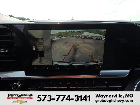 Used 2023 GMC Sierra 1500 SLT w/ SLT Premium Plus Package AWD/4WD image 24