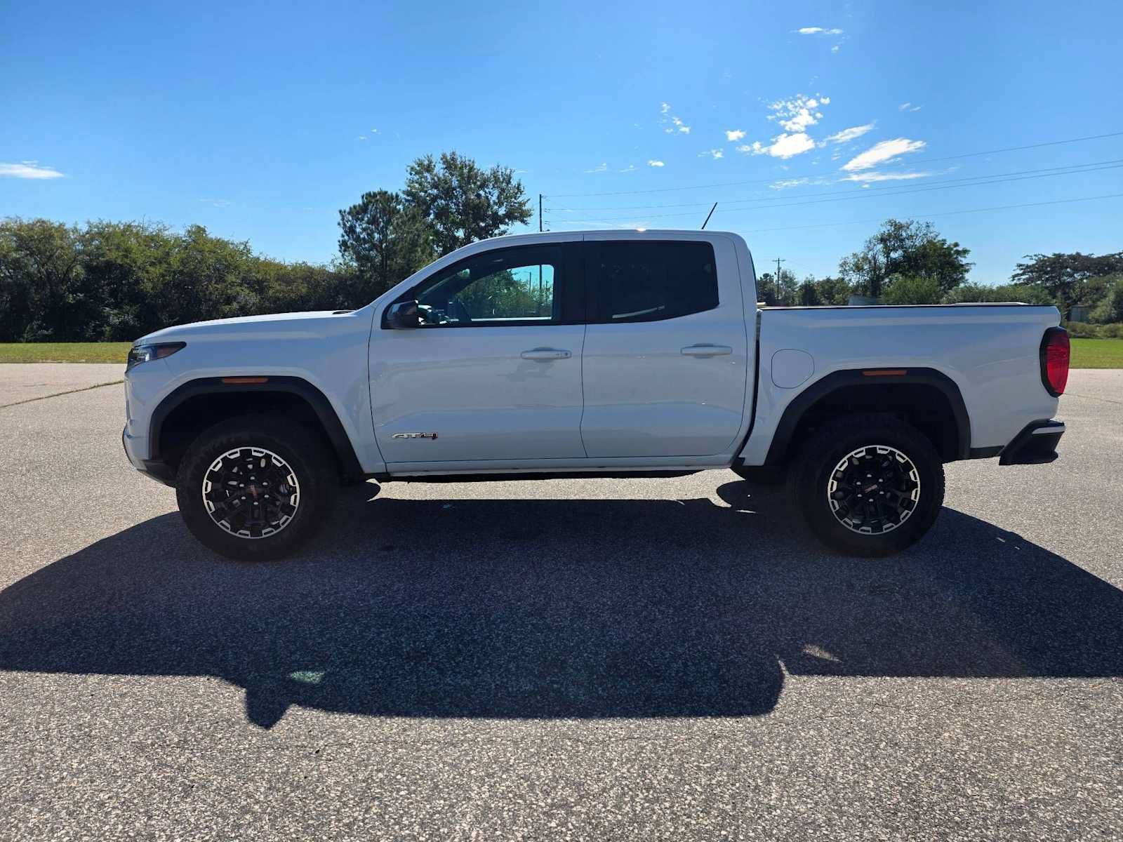 Used 2026 GMC Canyon AT4 AWD/4WD image 3