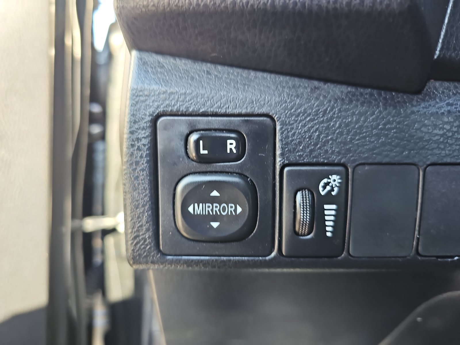 Used 2014 Toyota Corolla S Premium w/ Driver Convenience Package FWD image 30