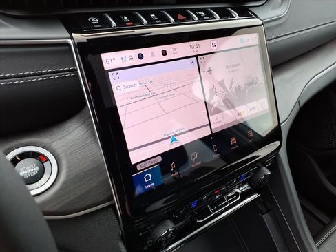 New 2025 Jeep Grand Cherokee Limited w/ Luxury Tech Group II image 14