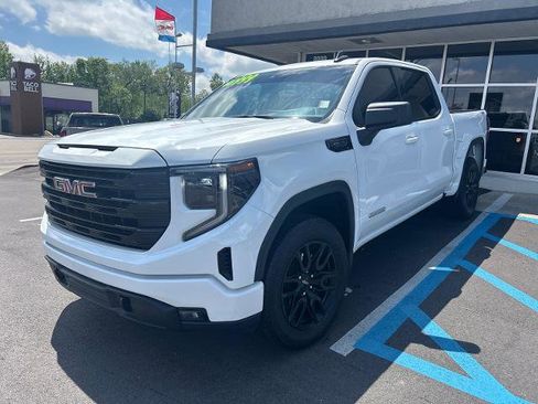 Used 2024 GMC Sierra 1500 Elevation AWD/4WD image 3
