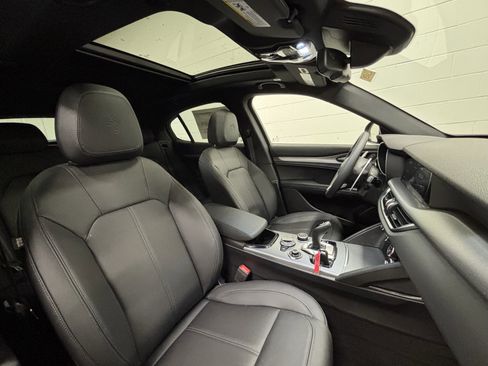 New 2025 Alfa Romeo Stelvio Sprint image 12