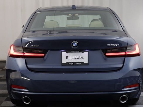 New 2026 BMW 330i xDrive Sedan w/ Premium Package image 15