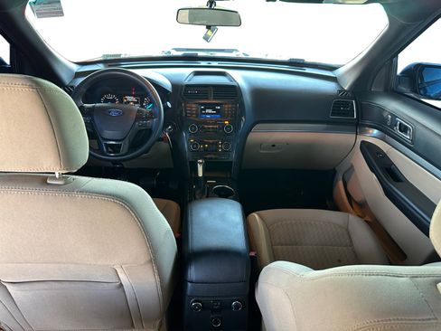Used 2016 Ford Explorer FWD image 10