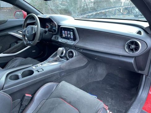 Used 2017 Chevrolet Camaro ZL1 image 30