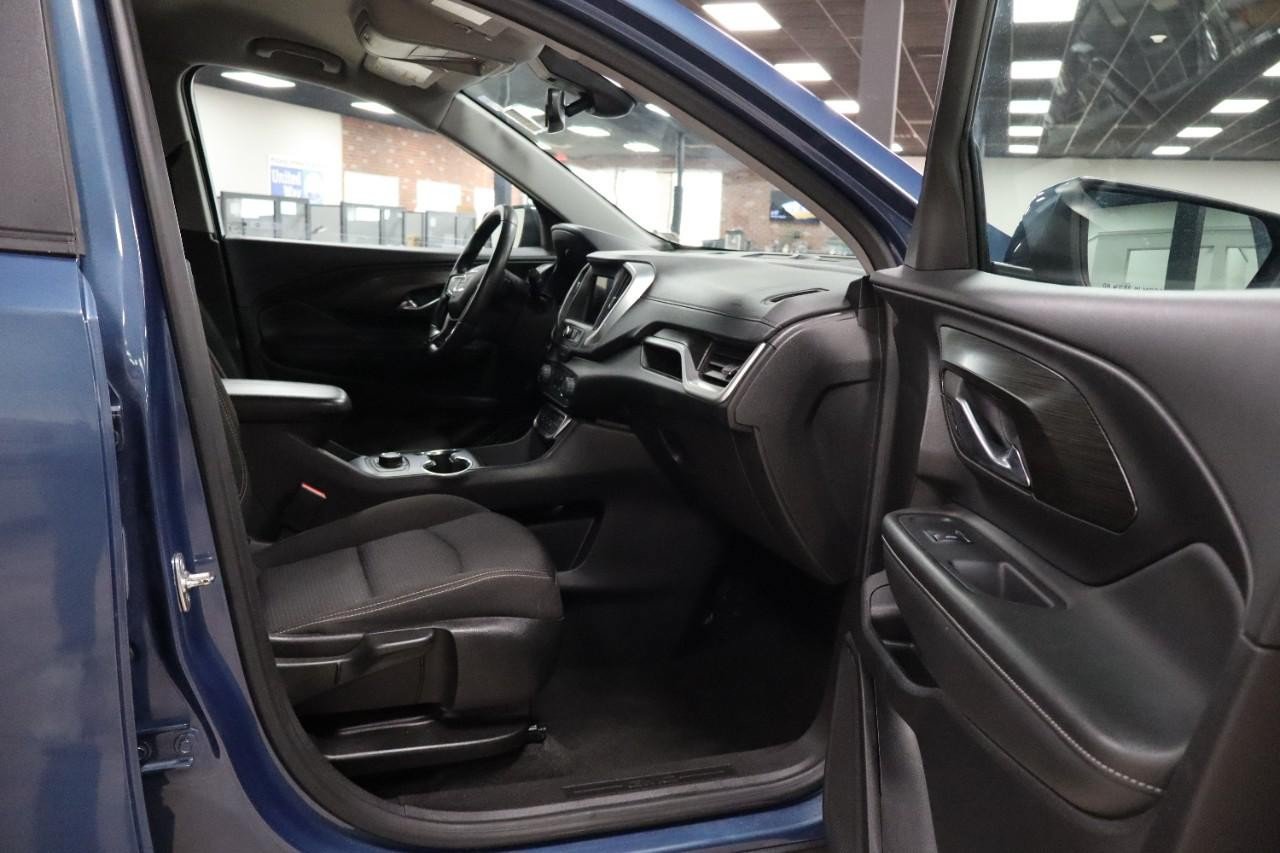 Used 2024 GMC Terrain SLE AWD/4WD image 27
