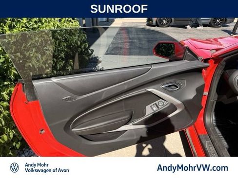 Used 2017 Chevrolet Camaro LT RWD image 13
