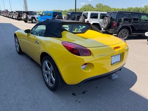Used 2007 Pontiac Solstice Convertible w/ Preferred Package RWD image 5