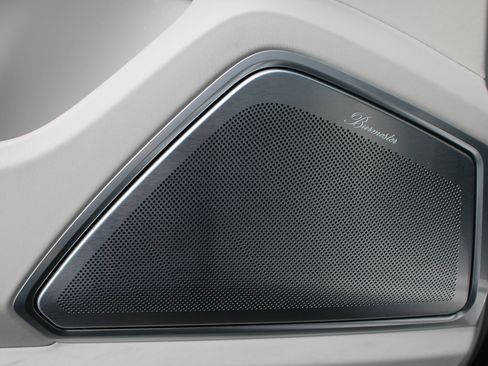 Used 2023 Porsche Cayenne Turbo S image 14