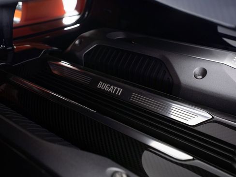 Used 2018 Bugatti Chiron AWD/4WD image 25