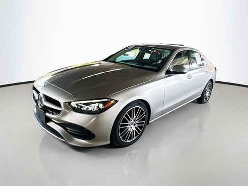 Used 2022 Mercedes-Benz C 300 4MATIC Sedan image 4