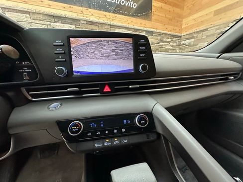 Used 2023 Hyundai Elantra SEL w/ Cargo Package image 18