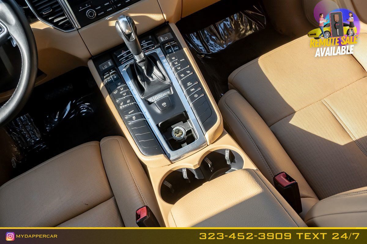 Used 2018 Porsche Macan AWD/4WD image 22