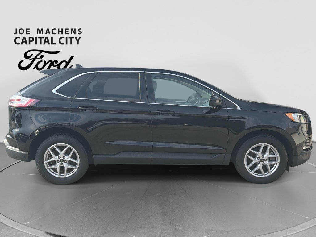 Used 2024 Ford Edge SEL w/ Convenience Package AWD/4WD image 3